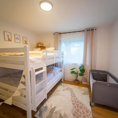 דירה P-hosting Bohostyle Rv1 *